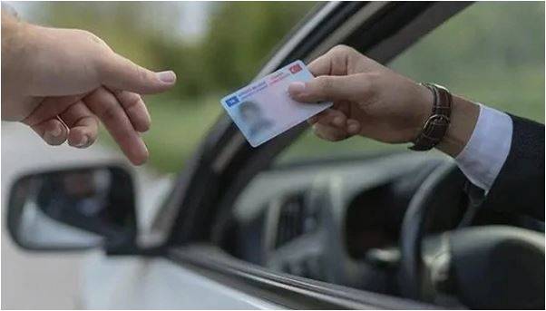 Sürücü Belgelerini Yenilemek İçin Bugün Son Gün