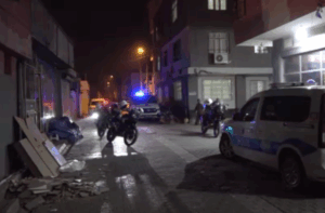 Adana’da Erkek Kuaföründe Silahlı Çatışma: 7 Kişi Yaralandı