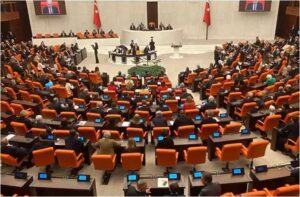 AK Parti Grubundan İki Kişi RTÜK Üyesi Olarak Seçildi