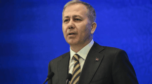 Bakan Yerlikaya Duyurdu: Trafikte Şov Yapan Sürücü Yakalandı