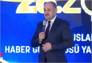 Başkan Gülpınar Yılın En Şeffaf Belediye Başkanı Seçildi