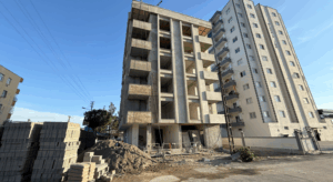 İnşaatta Düşen İşçi Ağır Yaralandı, Kaldırıldığı Hastanede Öldü