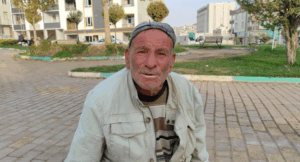 Şanlıurfa'da Engelli Yaşlı Adam Sürünerek Yaşıyor!