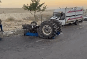 Şanlıurfa’da Traktör ve Kamyonet Çarpıştı