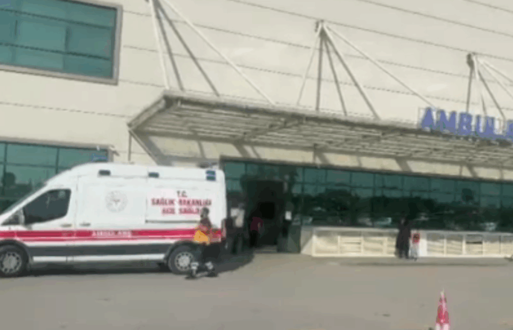 Tarsus’ta Feci Trafik Kazası: 3 Ölü, 3 Yaralı