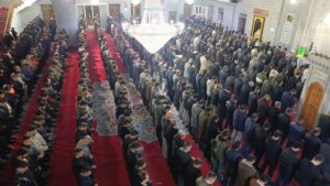 Binlerce Vatandaş Regaip Kandili İçin Balıklıgöl’de Buluştu