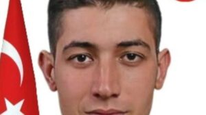 Evli Kadın Uzman Çavuşla Yakınlık Kurdu:Yakalı İntihar Etti!