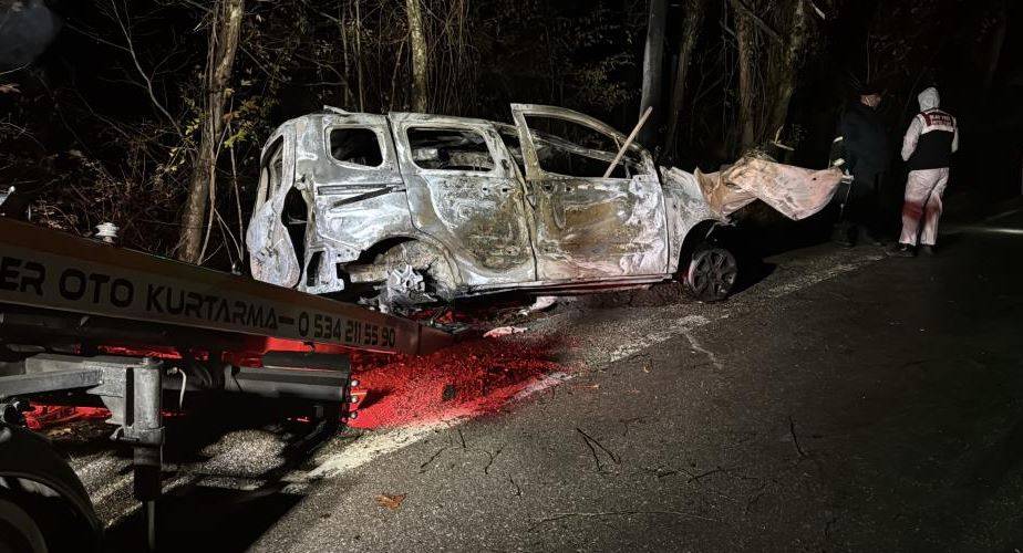 Feci Kaza: Sürücü Araçta Yanarak, Acı İçinde Can Verdi!