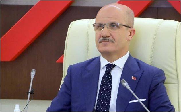 ÖZVAR: 3 Yılda Tamamlanacak Üniversite Eğitimi Yolda