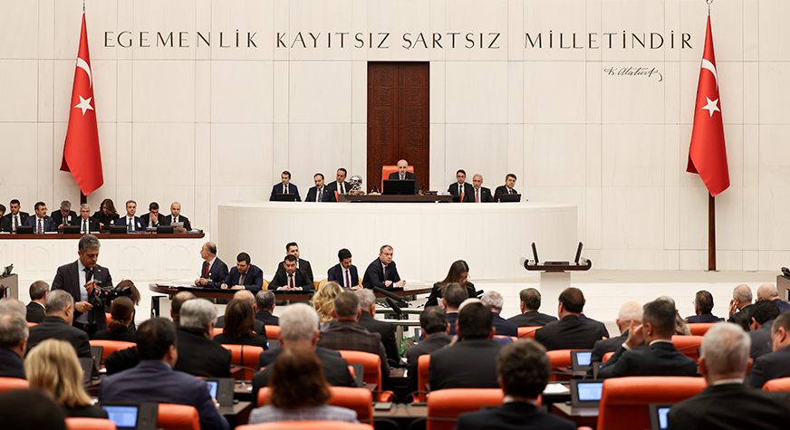 TBMM Bütçe Görüşmesinde Yumruklar Konuştu