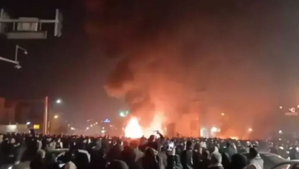 İran’daki Gösterilerde Can Kaybı Hızla Artıyor