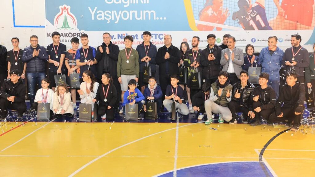 Karaköprü’de İki Dev Spor Kompleksi Bu Yıl Açılıyor