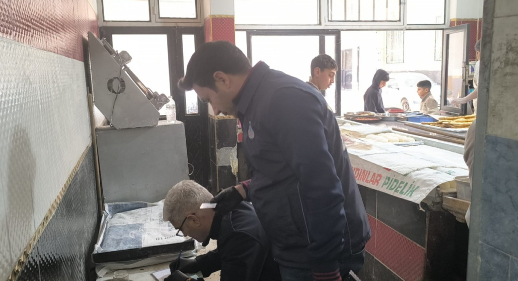 Şanlıurfa'da Fırın Tezgahındaki Görüntüler Ekipleri Harekete Geçirdi