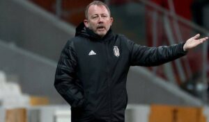 Sergen Yalçın Kadroya Veda Ettirdi: Beşiktaş'ta Ayrılık!