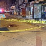 Adana’da otobüs beklerken silahla vuruldu!