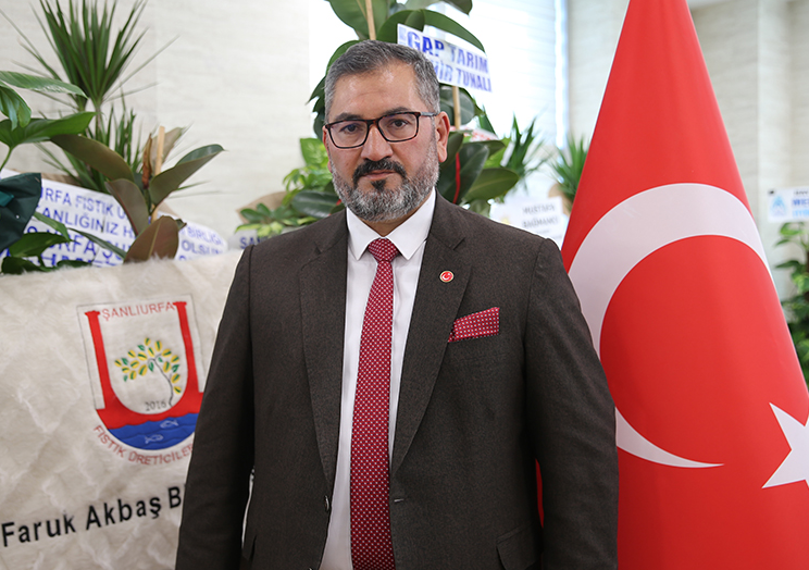 Akbaş: Fıstık satılamaz duruma geldi !