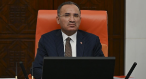 Bozdağ'dan bakanların yemin töreninde yaşananlara ilişkin açıklama!