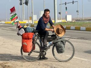 Dünya turundaki İtalyan gezginin Türkiye'deki ilk durağı Şanlıurfa oldu