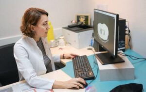 Kuş besleyenlere kritik uyarı: Akciğerde geri dönüşümsüz hasar riski!