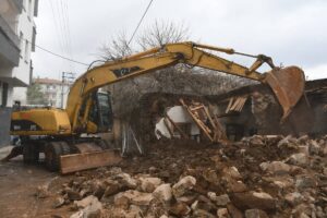 Siverek'teki evler bir bir yıkılıyor!