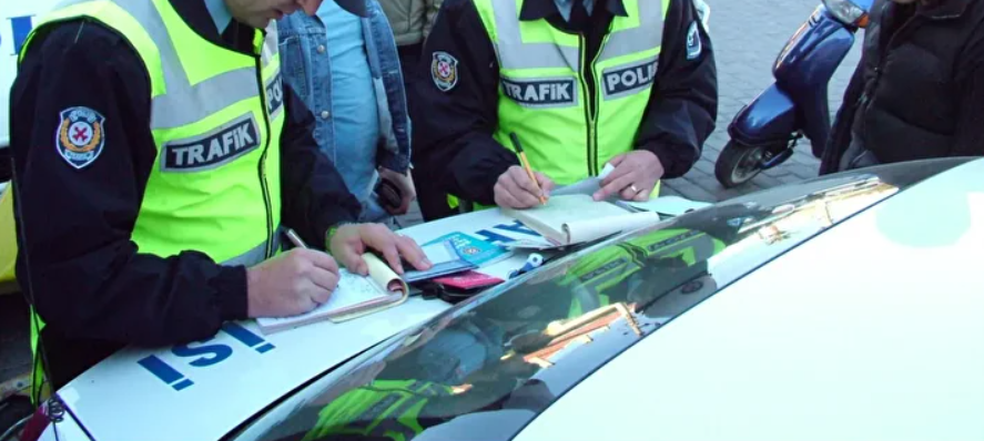 Sürücüler dikkat! Yeni trafik cezaları TBMM’de kabul edildi!