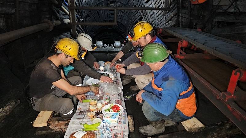 Yerin 120 metre altında ilk sahur heyecanı!