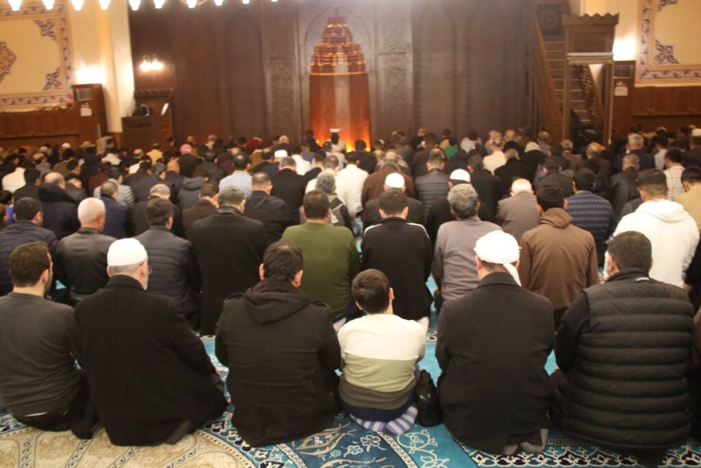 Haliliye'de Enderun Usulü Teravih geleneği yaşatılıyor!