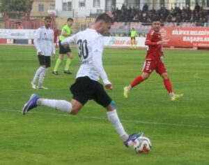 Karaköprü Belediyespor deplasmandan 3 puanla döndü!