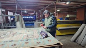 Poşetten insanlık çıktı!