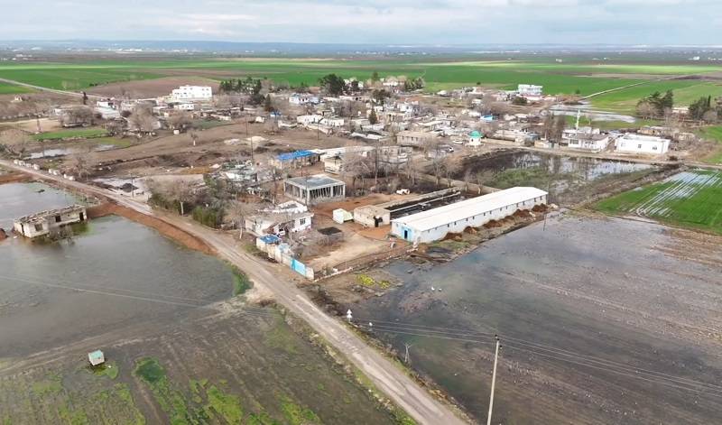 Urfa'da yağış sonrası tarlalar göle döndü!