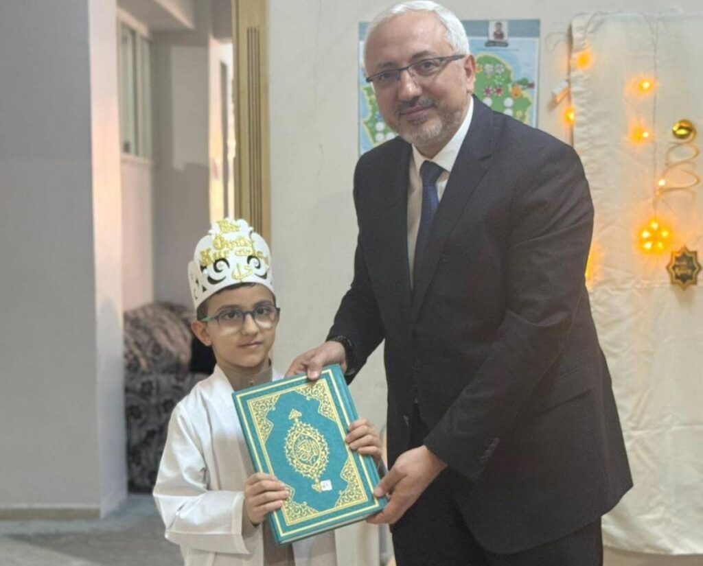 Urfalı minik Asaf Eymen Kur’an-ı Kerim’i hatmetti!