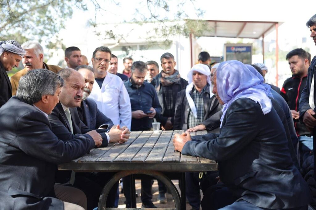 Başkan Gülpınar'dan yaralı öğrencilere ziyaret!