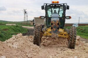 Büyükşehirden kırsalda yol çalışması!