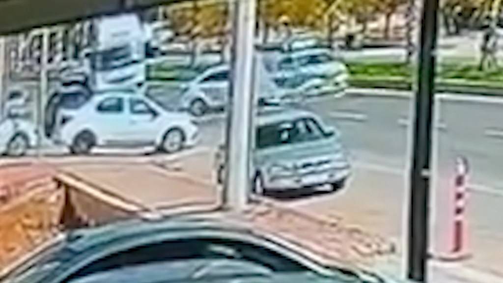 Şanlıurfa'da 2 otomobil çarpıştı: 1 Ölü!