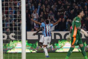 Trabzonspor sahasında Galatasaray'ı yendi!