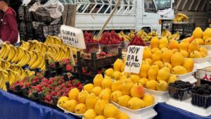 Üretimden tezgaha zam zinciri! Urfa’da bahar meyveleri cep yakıyor!