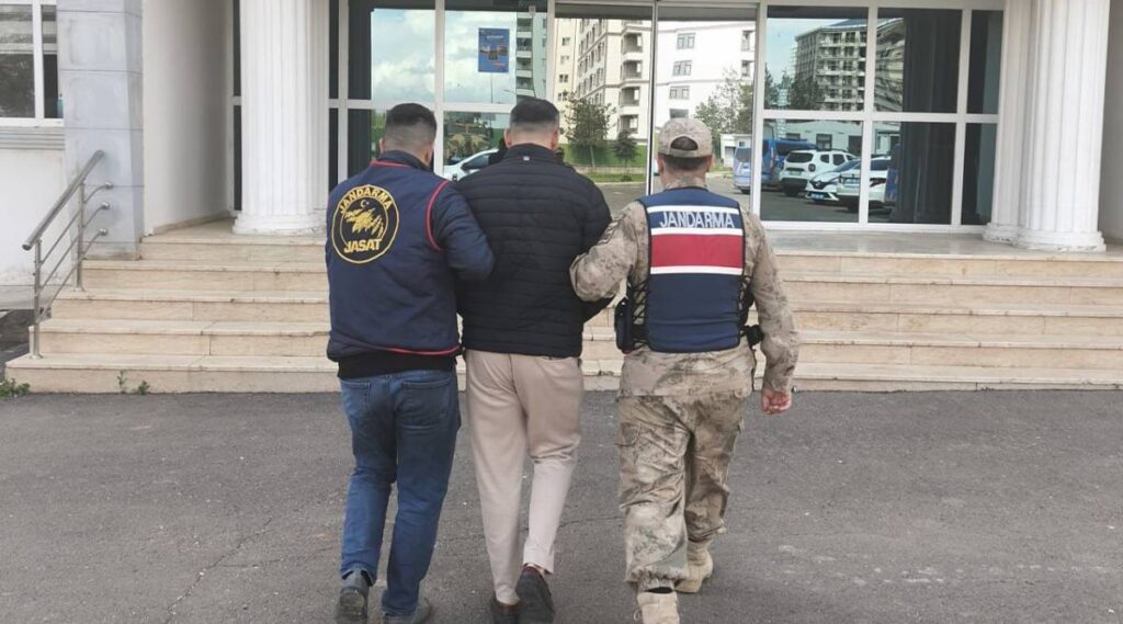 Urfa'da “kasten öldürme” suçundan aranan firariler yakalandı!