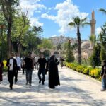 Urfa’nın gözdesi Balıklıgöl’de bahar yoğunluğu!