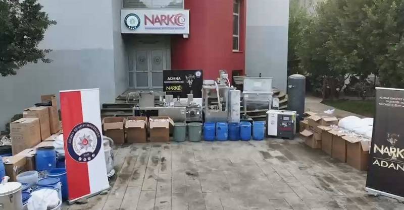 Zehir tacirlerine dev operasyon: Milyonlarca hap ele geçirildi